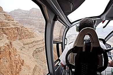 《漫威蜘蛛侠》Steam在线峰值 终究还是没有超过《战神4》